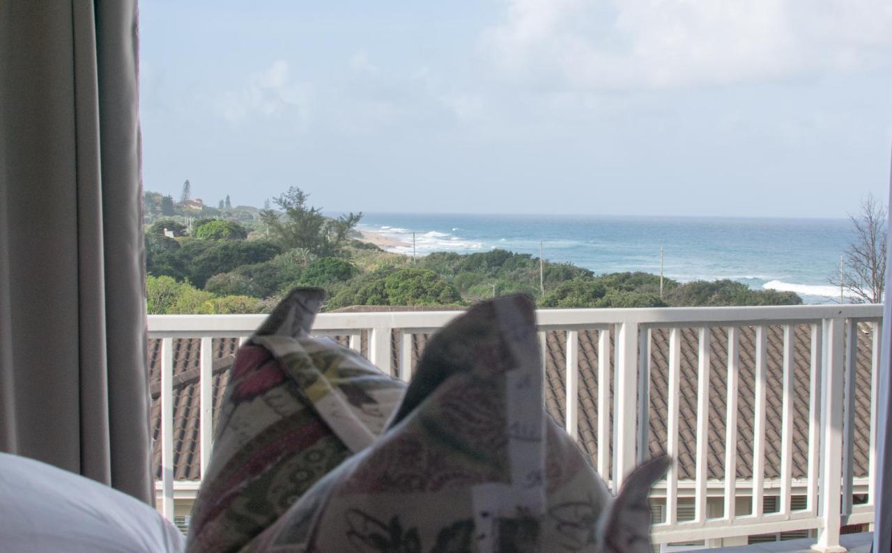 At 4 Umzumbe Beach Apartment, Mangrove Beach Estate Melville  Buitenkant foto
